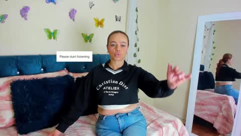 Snapshot of cristalwalker__ chatting on 09/12/25, 11:43 cristal walker online show from 09/12/25, 11:43