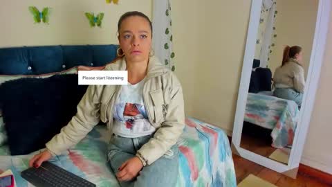 Snapshot of cristalwalker__ chatting on 09/20/25, 11:22 cristal walker online show from 09/20/25, 11:22