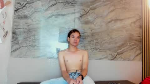 Cristhian online show from 10/08/25, 01:42