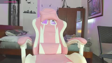 cristhian online show from 12/12/24, 04:59