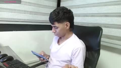 cristhian online show from 09/23/25, 06:16