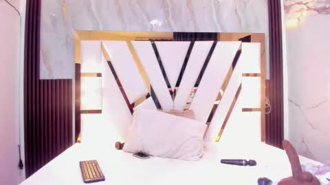 Snapshot of cristhinbrown chatting on 11/05/25, 07:08 cristin online show from 11/05/25, 07:08