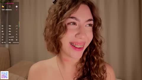 Snapshot of cristiagresto chatting on 12/14/25, 04:29 Emma Gift for each subscriber of the fan club online show from 12/14/25, 04:29