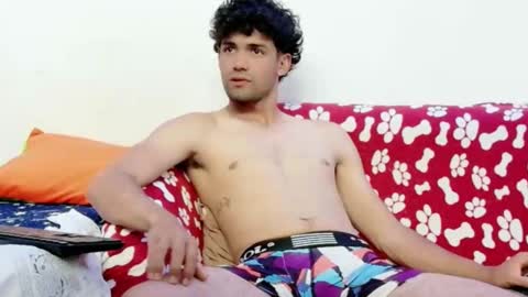 Snapshot of cristian_gp chatting on 05/27/26, 02:41 cristian gp online show from 05/27/26, 02:41