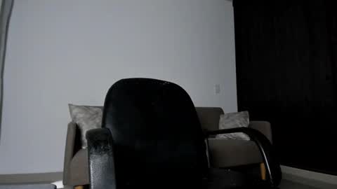 Snapshot of cristian_ortiz_1 chatting on 09/08/25, 10:42 Cristian online show from 09/08/25, 10:42