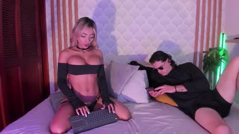 Snapshot of cristianblaze_pamelareal chatting on 03/24/26, 11:59 Cris Pame online show from 03/24/26, 11:59