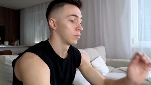 CristianoHailey online show from 03/08/25, 10:00