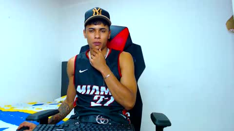 Snapshot of cristiantayron chatting on 04/21/26, 07:14 cristian online show from 04/21/26, 07:14