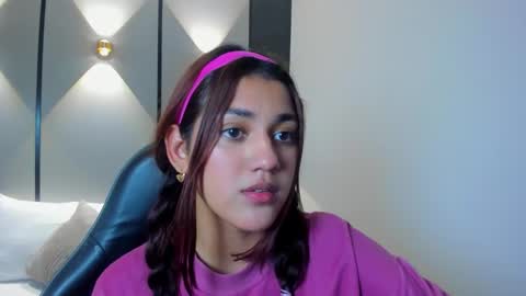 Snapshot of cristin_collins chatting on 03/28/26, 07:35 C R I S T I N online show from 03/28/26, 07:35