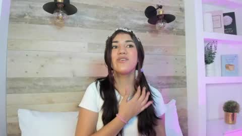 Snapshot of cristin_collins chatting on 06/12/26, 03:16 C R I S T I N online show from 06/12/26, 03:16