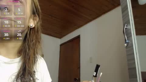 Snapshot of cristin_doll chatting on 10/27/25, 01:59 cristina online show from 10/27/25, 01:59