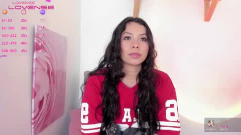 Snapshot of cristina_fernando chatting on 03/01/25, 01:43 soycriss online show from 03/01/25, 01:43