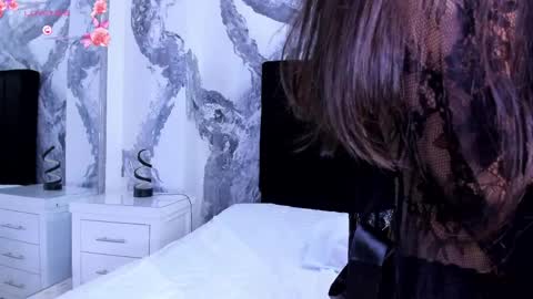 Snapshot of cristinecaru chatting on 04/16/26, 01:01 Cristine online show from 04/16/26, 01:01