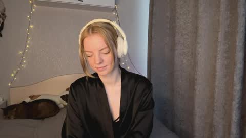 Snapshot of cristinekondo chatting on 03/29/26, 03:12 Marry online show from 03/29/26, 03:12