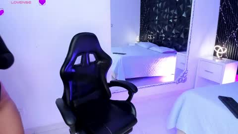 Snapshot of cristinerain chatting on 04/16/26, 04:35 CristineRain online show from 04/16/26, 04:35