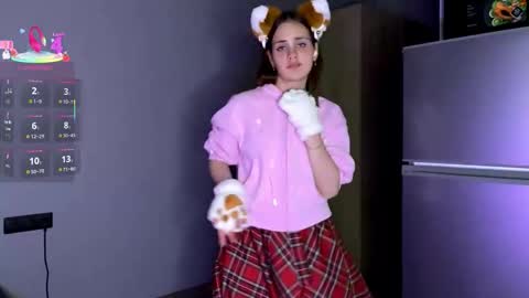 Snapshot of cristinevaissiere chatting on 09/27/25, 04:12 Anne online show from 09/27/25, 04:12