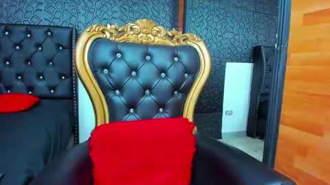 Snapshot of cristingarcia chatting on 12/03/24, 02:05 cristingarcia online show from 12/03/24, 02:05