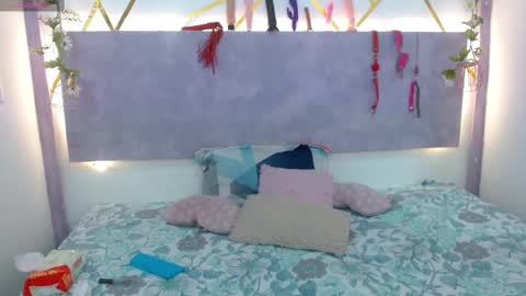 Cristin online show from 09/16/25, 03:07