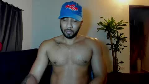 Snapshot of cristobal12cock chatting on 06/05/26, 01:56 Cristian online show from 06/05/26, 01:56