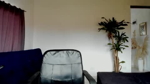 Snapshot of cristobal12cock chatting on 06/05/26, 02:56 Cristian online show from 06/05/26, 02:56