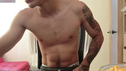 cristopher23  online show from 10/07/25, 01:19