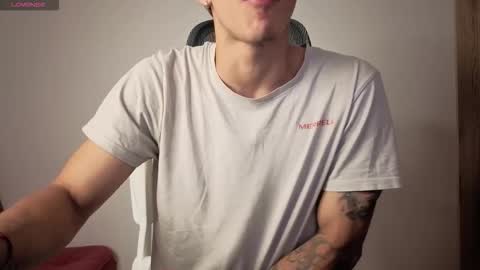 cristopher23  online show from 12/16/25, 09:25