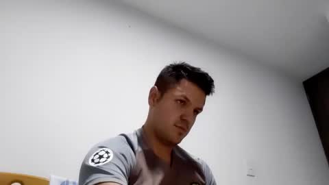 cristopher3042 online show from 01/03/25, 02:32