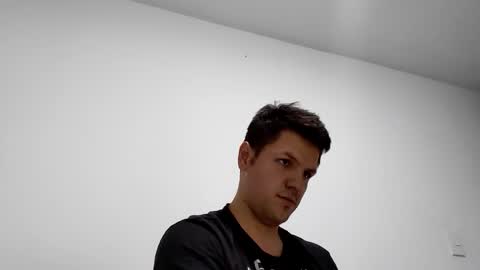 cristopher3042 online show from 02/25/25, 11:00