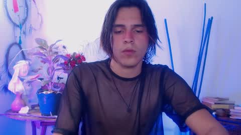 Snapshot of cristopher_069 chatting on 01/18/25, 03:05 Cristopher online show from 01/18/25, 03:05