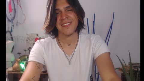 Snapshot of cristopher_069 chatting on 02/04/25, 04:39 Cristopher online show from 02/04/25, 04:39