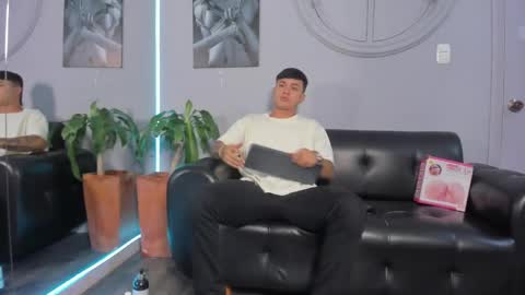 Cristopher online show from 01/24/25, 12:31