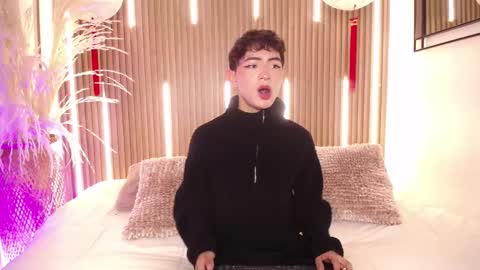 Snapshot of cristopher_wild chatting on 03/27/26, 06:29 Cristopher online show from 03/27/26, 06:29