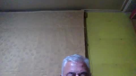 crmperez online show from 11/22/25, 02:10