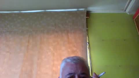 crmperez online show from 11/26/25, 07:04