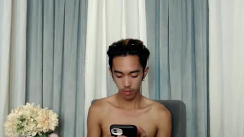 crocodale online show from 04/13/26, 02:33