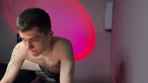 cronck52 online show from 04/16/26, 09:39