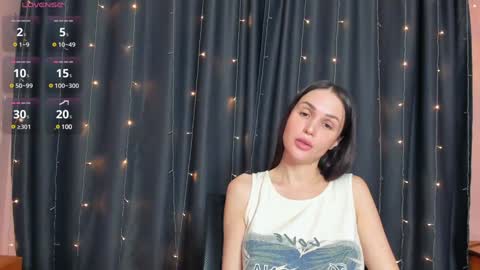 Snapshot of cross_the_line chatting on 01/22/25, 07:56 xx Amina xx online show from 01/22/25, 07:56