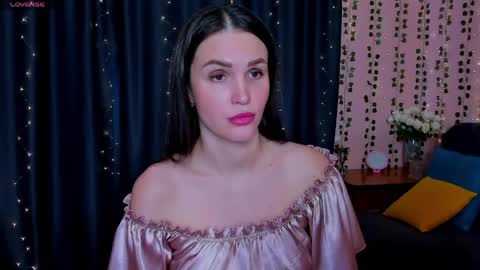 Snapshot of cross_the_line chatting on 04/03/26, 07:28 xx Amina xx online show from 04/03/26, 07:28