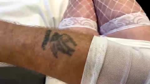 Snapshot of crossdressing_girlie chatting on 02/18/25, 08:27 Stephanie online show from 02/18/25, 08:27