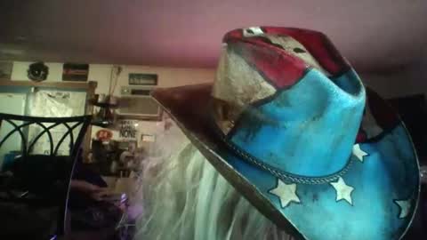 Snapshot of crossdrsr1 chatting on 11/23/25, 12:49 crossdrsr1 online show from 11/23/25, 12:49