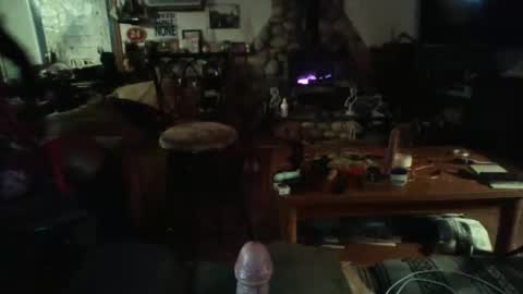 Snapshot of crossdrsr1 chatting on 12/15/25, 11:36 crossdrsr1 online show from 12/15/25, 11:36