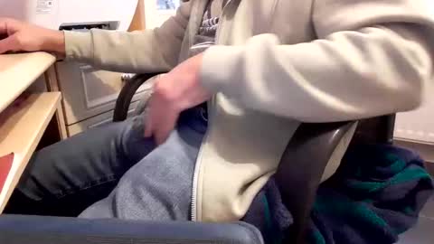 Snapshot of croup45 chatting on 12/01/25, 11:48 croup45 online show from 12/01/25, 11:48