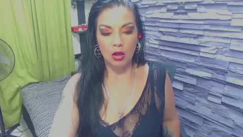 cruela_deviil online show from 02/27/25, 07:55