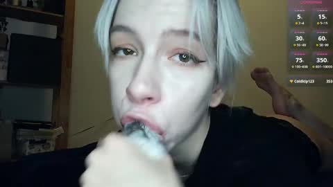 Snapshot of cruellagoth chatting on 05/01/26, 03:49 Cruella online show from 05/01/26, 03:49