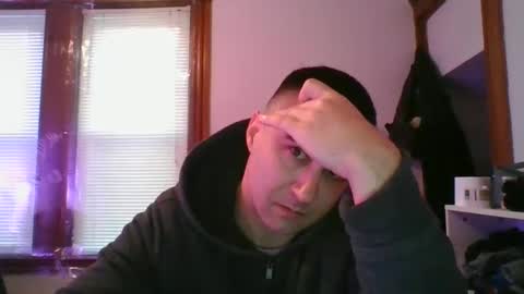 Snapshot of crush380 chatting on 12/06/24, 08:18 Crush380 online show from 12/06/24, 08:18