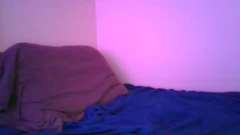 Snapshot of crush380 chatting on 12/06/24, 11:25 Crush380 online show from 12/06/24, 11:25