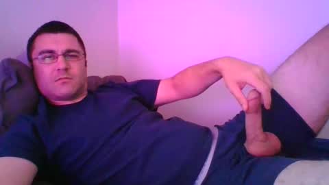 Snapshot of crush380 chatting on 01/07/25, 08:42 Crush380 online show from 01/07/25, 08:42