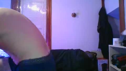 Snapshot of crush380 chatting on 01/28/25, 10:56 Crush380 online show from 01/28/25, 10:56