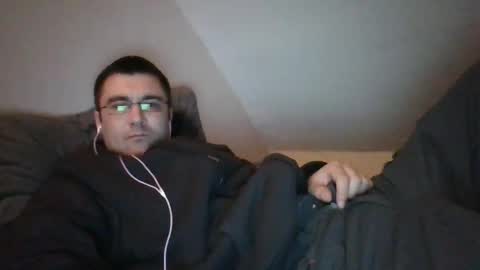 Snapshot of crush380 chatting on 02/28/25, 04:10 Crush380 online show from 02/28/25, 04:10