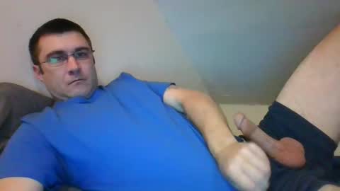 Snapshot of crush380 chatting on 03/02/25, 11:20 Crush380 online show from 03/02/25, 11:20